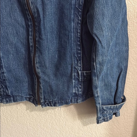 Vintage Blue Denim Jacket - Picture 4 of 9